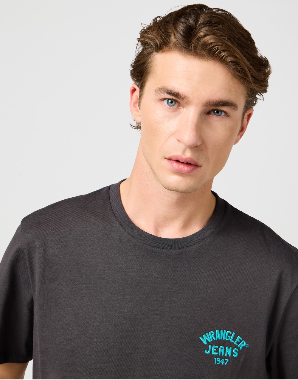 T-shirt Wrangler SMALL LOGO TEE Faded Black 112362800
