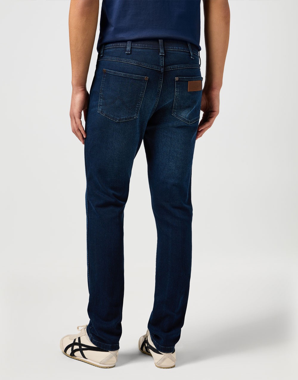Jeansy Wrangler Larston Sapphire Stone 112362455