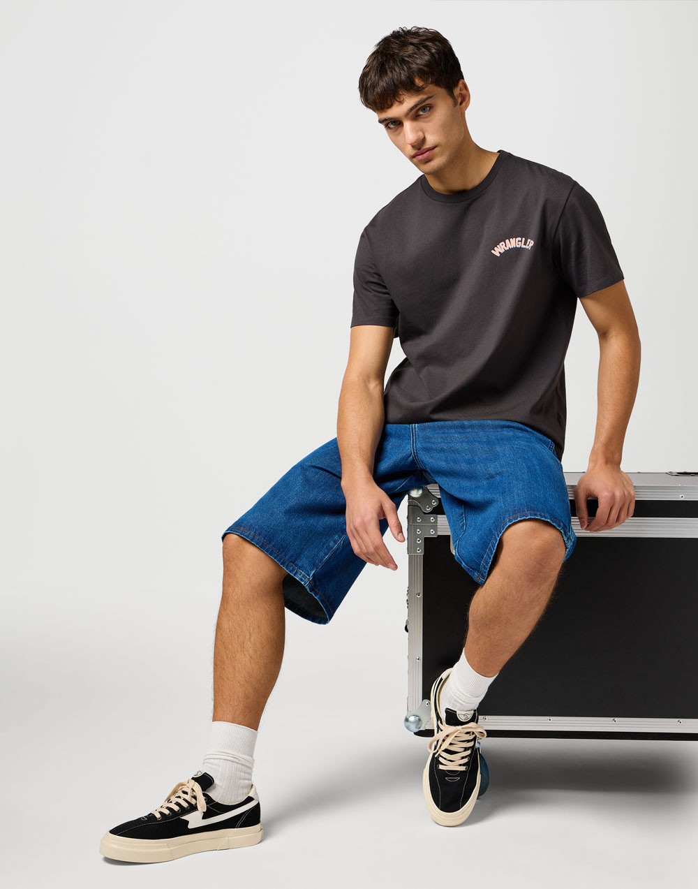 T-shirt Wrangler GRAPHIC TEE Faded Black 112362909