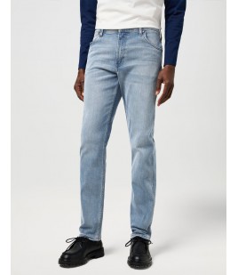 Jeansy Wrangler Greensboro 112370850 Light Grey