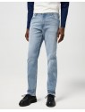 Jeansy Wrangler Greensboro 112370850 Light Grey