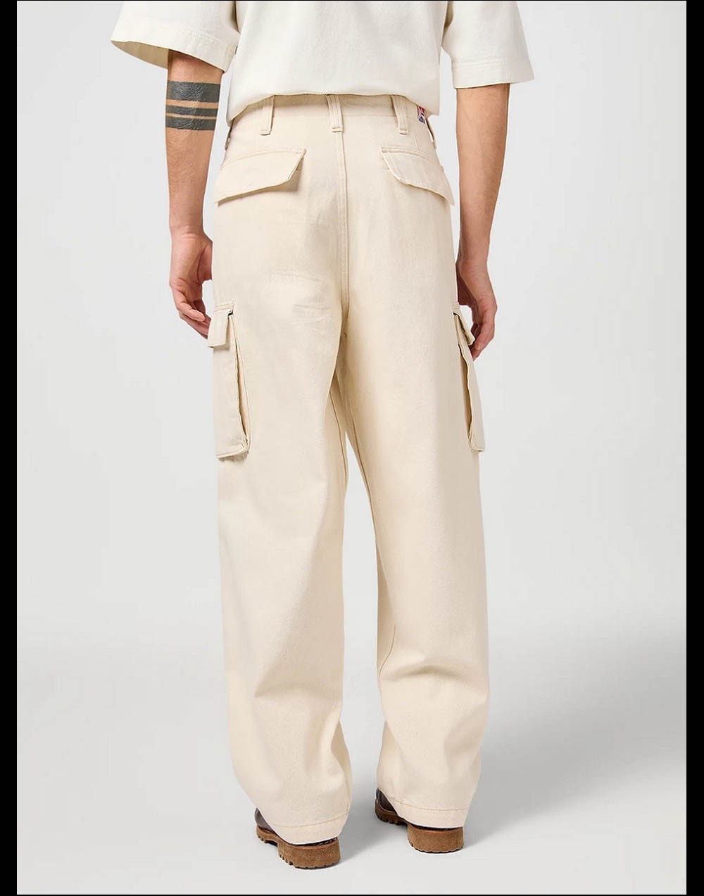 Wrangler Spodnie Męskie CJ Loose Cargo Ecru 112362500