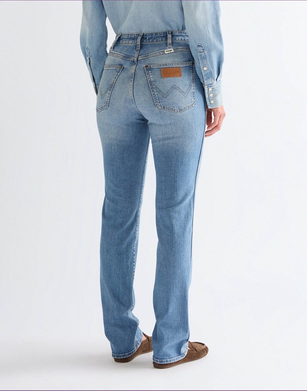 Jeansy Wrangler Straight 112378174 American Blue