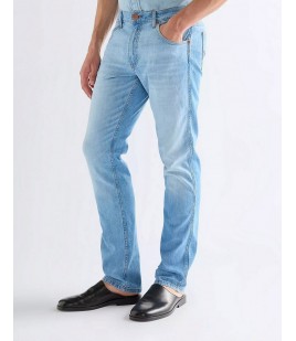 Jeansy Wrangler Greensboro 112378689 Light Wash