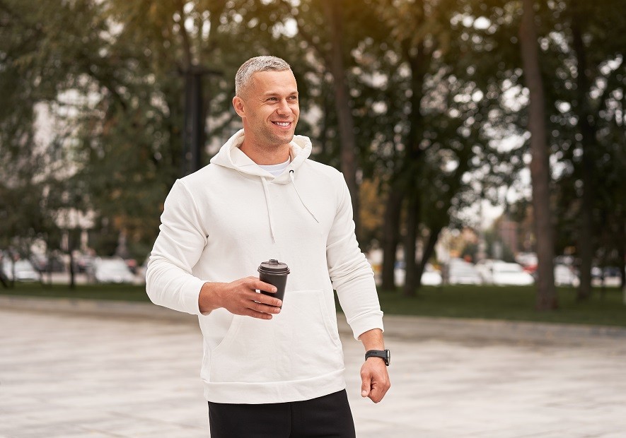 Bluzy z kapturem idealne na jogging i spacery po mieście
